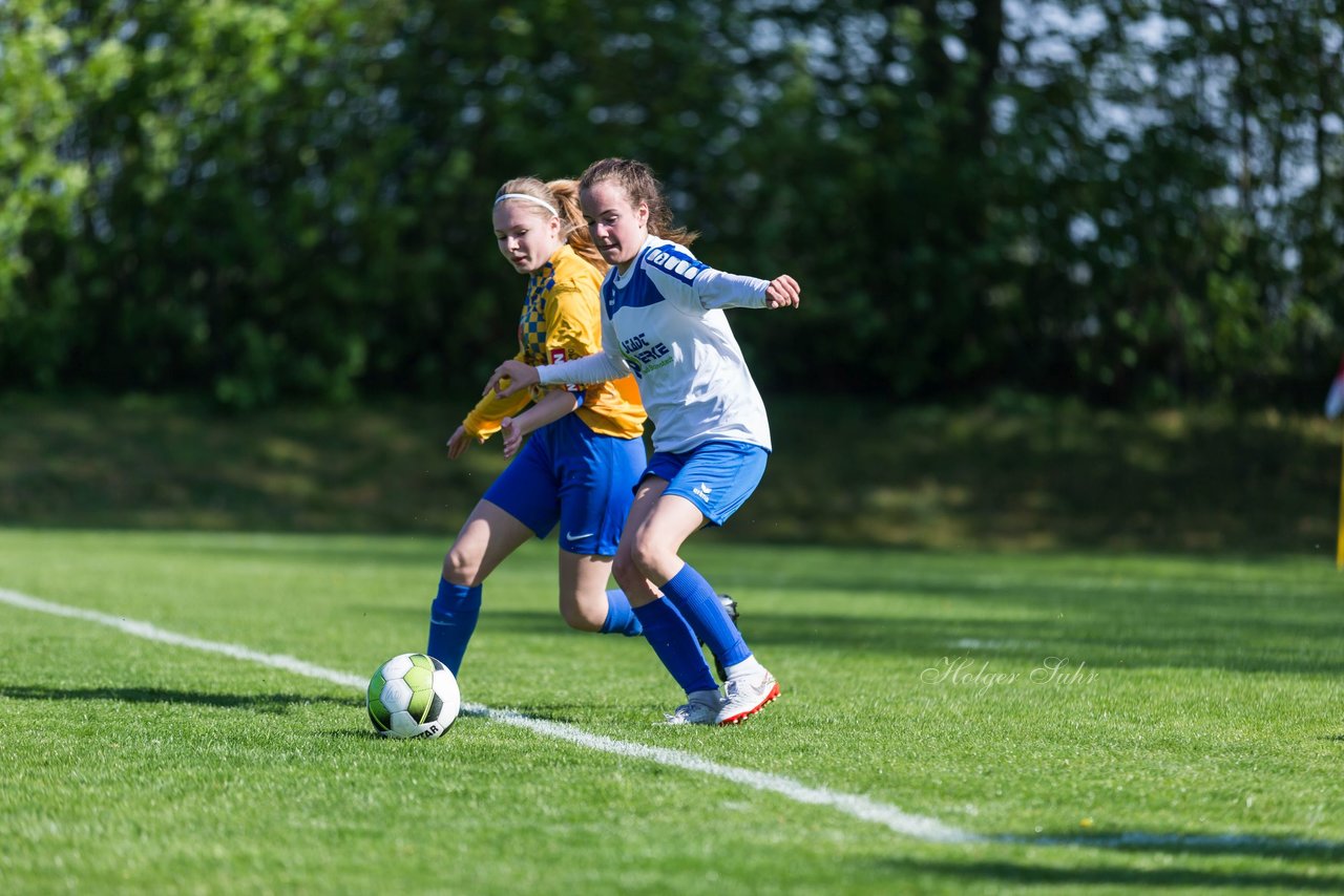 Bild 161 - B-Juniorinnen Bramstedter TS - SSV Hennstedt : Ergebnis: 3:7